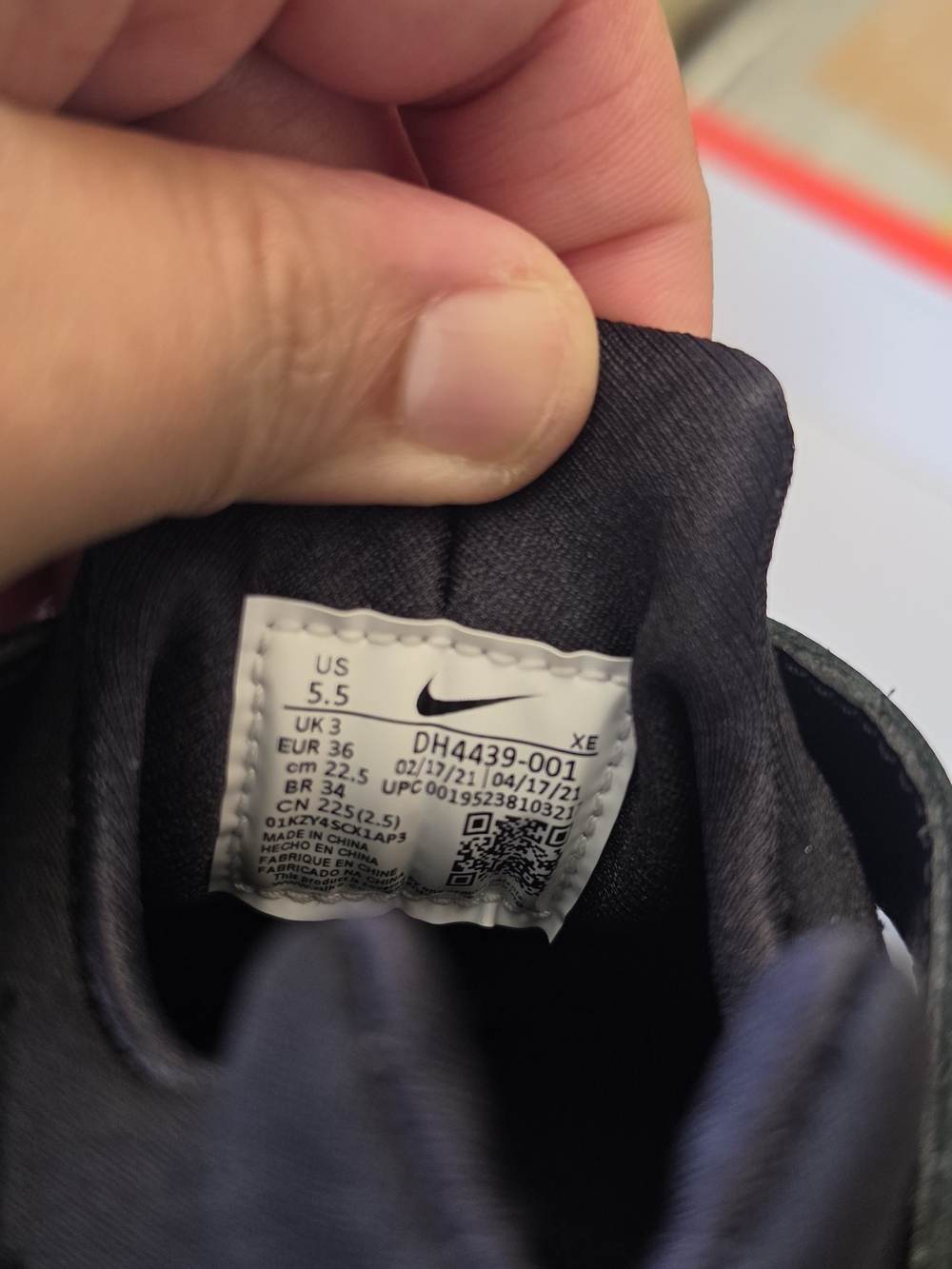 Nike Air Huarache "Triple Black / Anthracite" - Picture 10 of 12